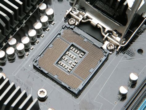 Intel Socket 1150 .